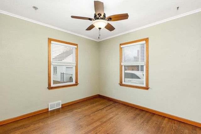 7623 39th AVENUE, Kenosha, WI 53142