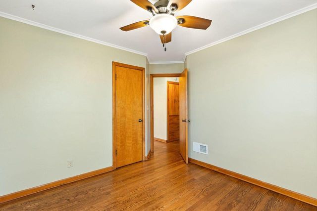 7623 39th AVENUE, Kenosha, WI 53142