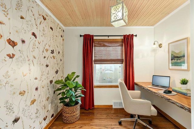 7623 39th AVENUE, Kenosha, WI 53142