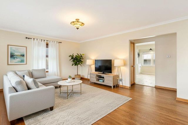 7623 39th AVENUE, Kenosha, WI 53142