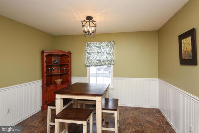 120 PACKHAM CT, Telford, PA 18969