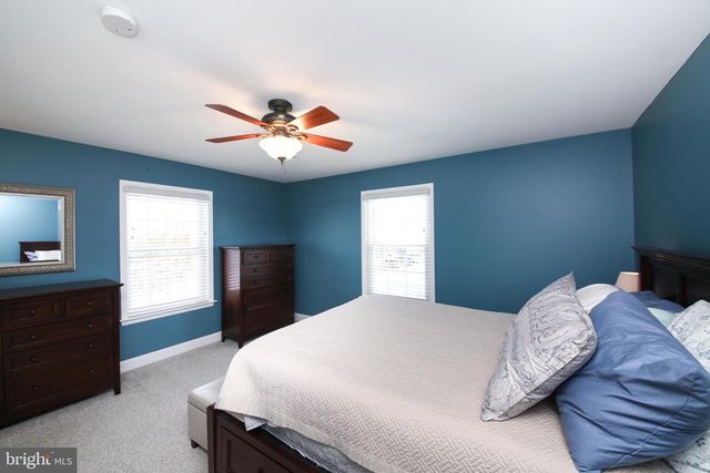 120 PACKHAM CT, Telford, PA 18969