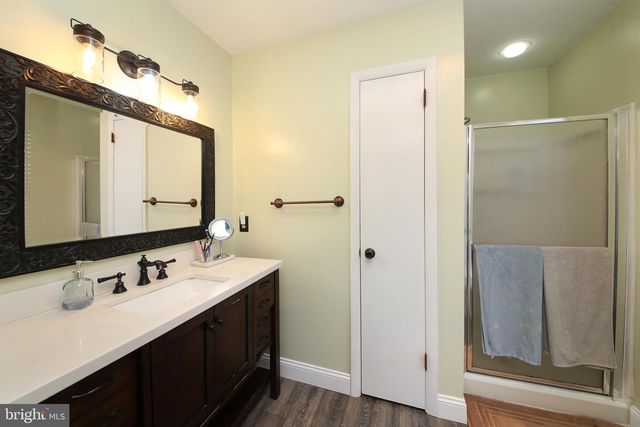 120 PACKHAM CT, Telford, PA 18969