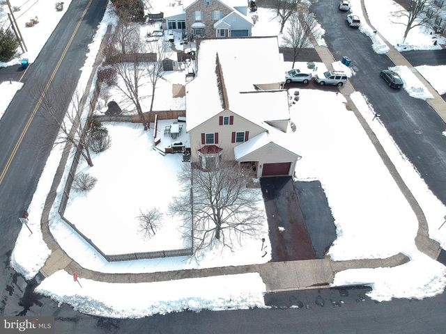 120 PACKHAM CT, Telford, PA 18969