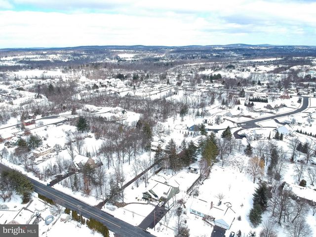 120 PACKHAM CT, Telford, PA 18969