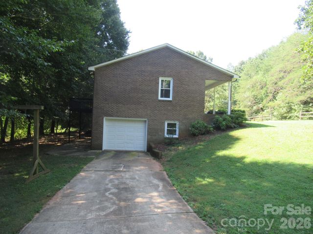 1809 S Industrial Park Road, Lincolnton, NC 28092