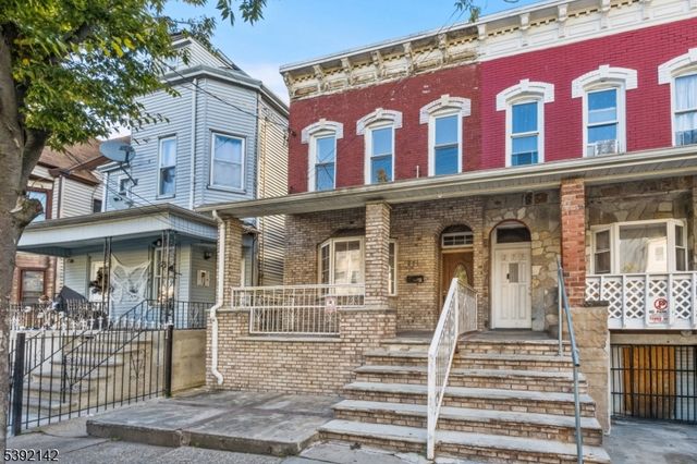 281 N 6th St, Newark City, NJ 07107