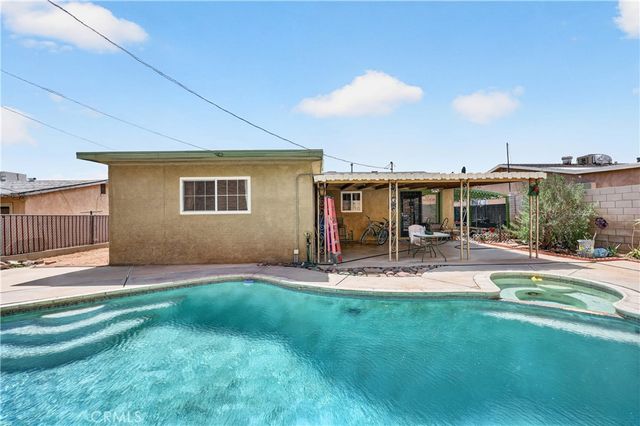 1713 Piute, Barstow, CA 92311