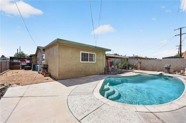 1713 Piute, Barstow, CA 92311