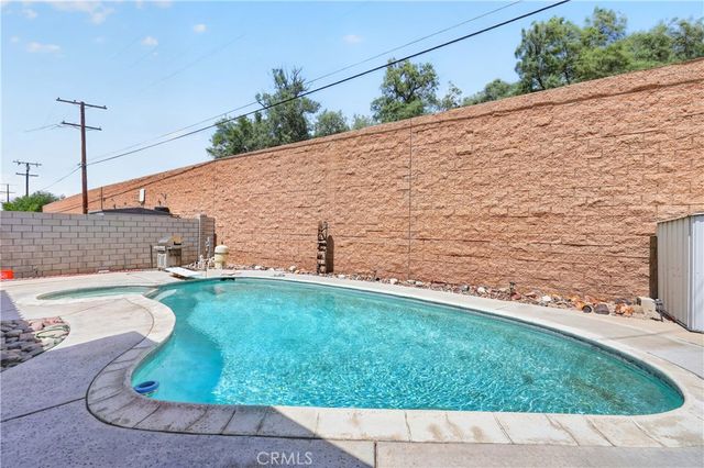 1713 Piute, Barstow, CA 92311