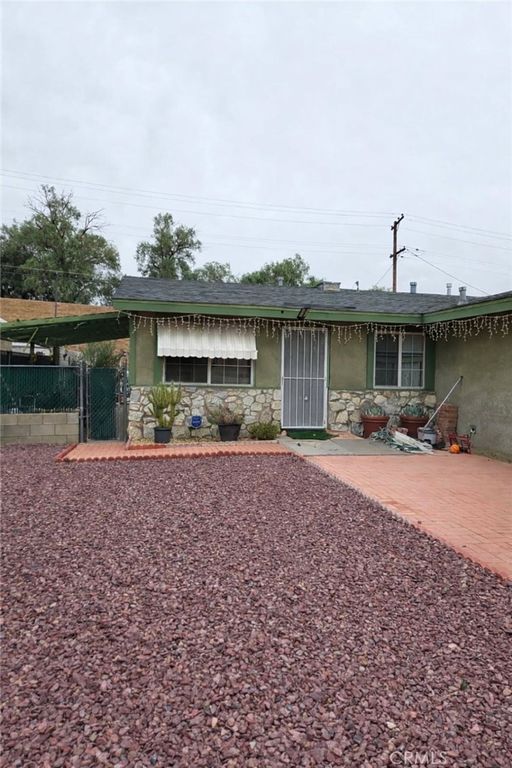 1713 Piute, Barstow, CA 92311