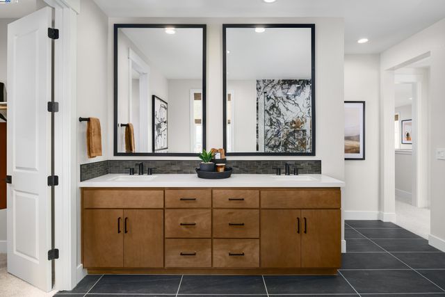 1546 W Walsh Ave, Dublin, CA 94568