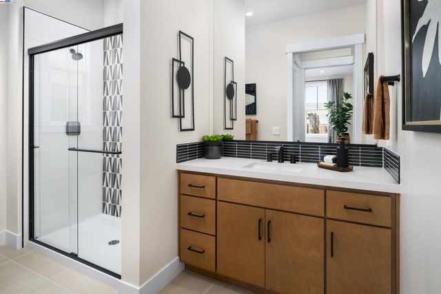 1546 W Walsh Ave, Dublin, CA 94568