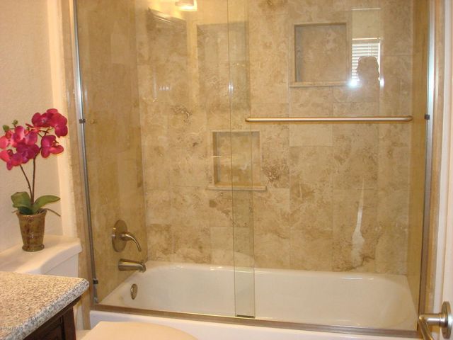 6956 W VIA MONTOYA Drive, Glendale, AZ 85310