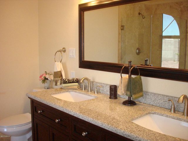 6956 W VIA MONTOYA Drive, Glendale, AZ 85310