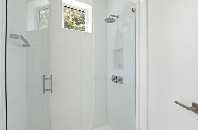 3017 N ATLANTIC Boulevard, Fort Lauderdale, FL 33308