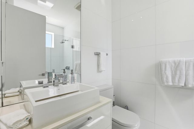 3017 N ATLANTIC Boulevard, Fort Lauderdale, FL 33308