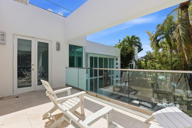 3017 N ATLANTIC Boulevard, Fort Lauderdale, FL 33308