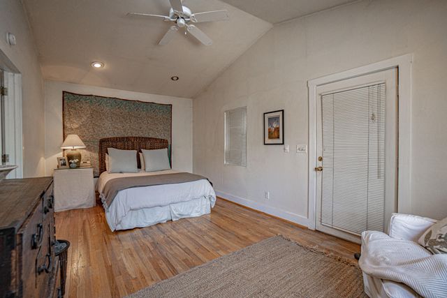 1828 Anderson Creek Road, Talent, OR 97540