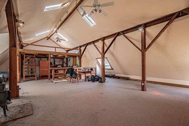 1828 Anderson Creek Road, Talent, OR 97540