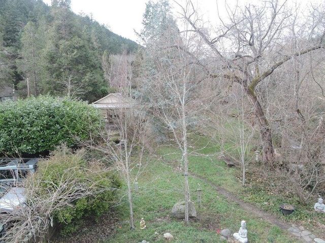 1828 Anderson Creek Road, Talent, OR 97540