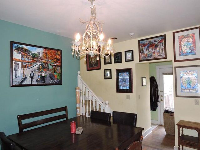 1828 Anderson Creek Road, Talent, OR 97540