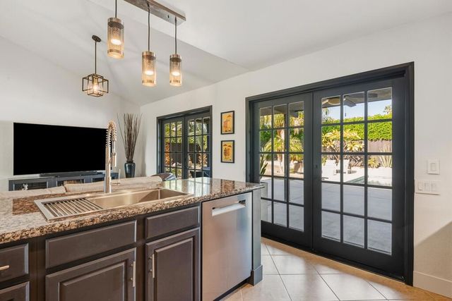 1056 E Vista Chino, Palm Springs, CA 92262