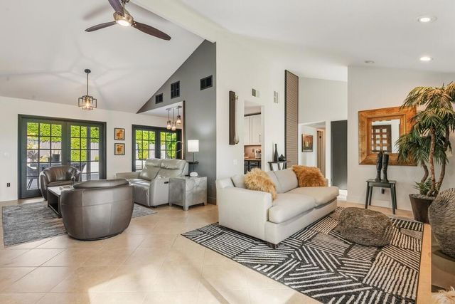 1056 E Vista Chino, Palm Springs, CA 92262