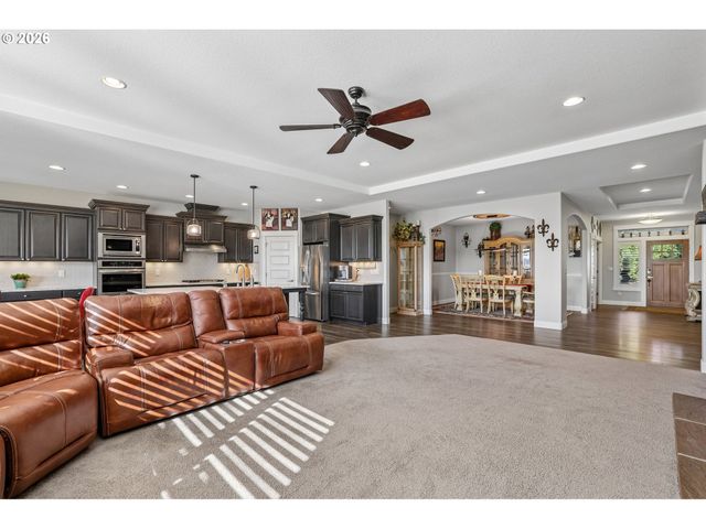 8201 Ne 179TH St, Battle Ground, WA 98604