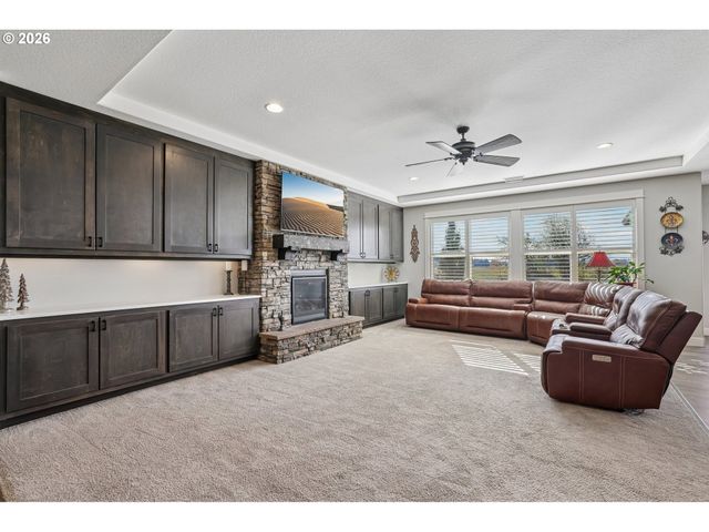 8201 Ne 179TH St, Battle Ground, WA 98604
