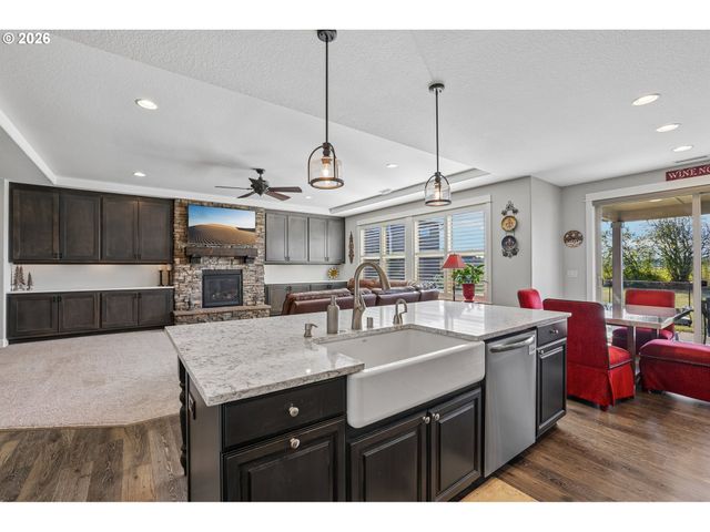 8201 Ne 179TH St, Battle Ground, WA 98604