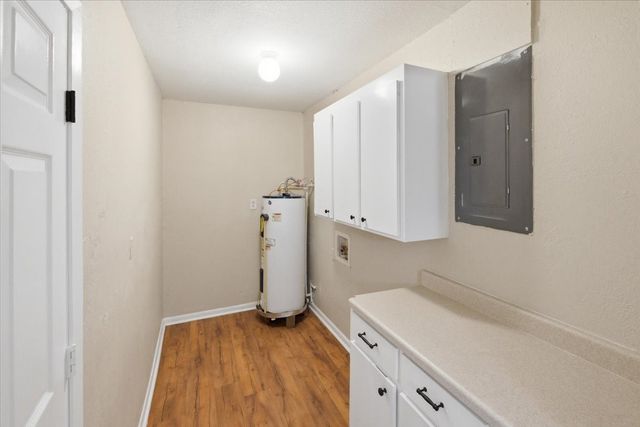 927 S Ave H, Clifton, TX 76634