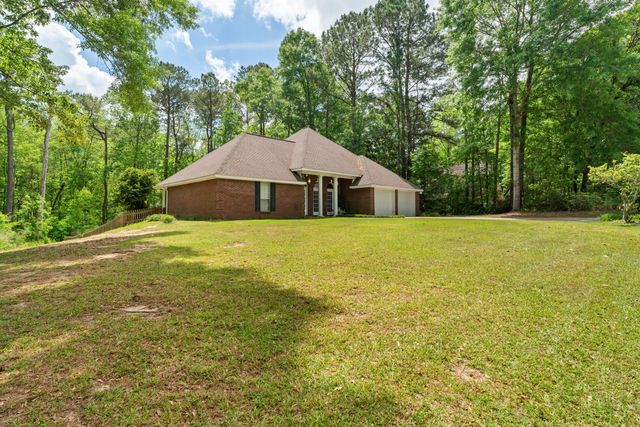 12 Redfern Trail, Petal, MS 39465