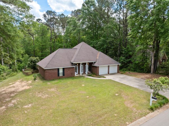 12 Redfern Trail, Petal, MS 39465