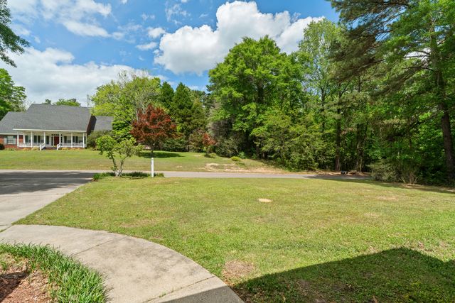 12 Redfern Trail, Petal, MS 39465