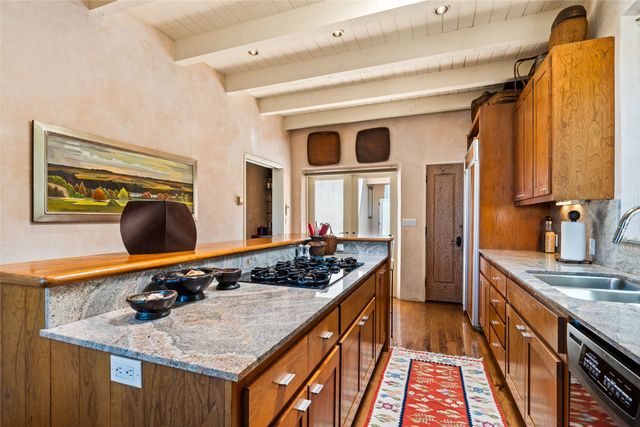 1114 Camino San Acacio, Santa Fe, NM 87505