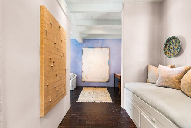 1114 Camino San Acacio, Santa Fe, NM 87505