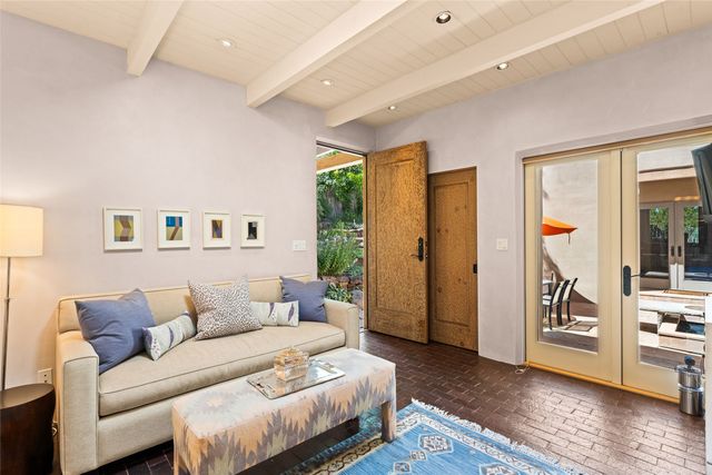 1114 Camino San Acacio, Santa Fe, NM 87505