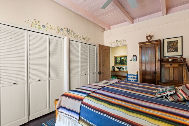 1114 Camino San Acacio, Santa Fe, NM 87505