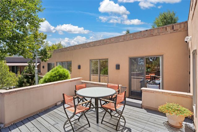 1114 Camino San Acacio, Santa Fe, NM 87505