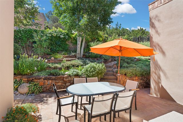 1114 Camino San Acacio, Santa Fe, NM 87505