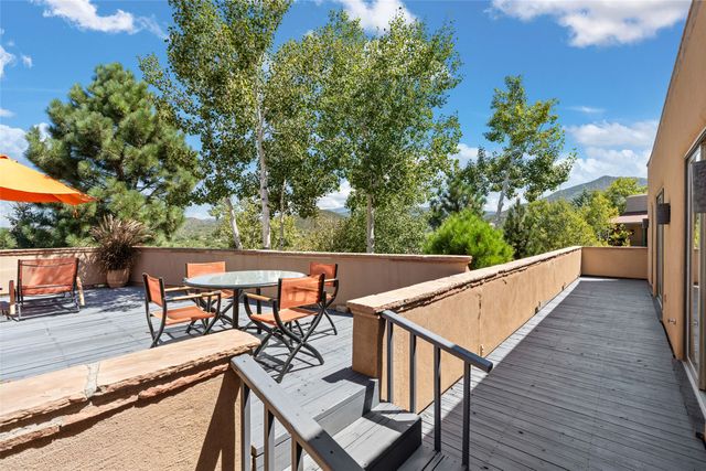 1114 Camino San Acacio, Santa Fe, NM 87505