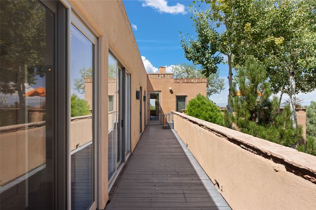 1114 Camino San Acacio, Santa Fe, NM 87505