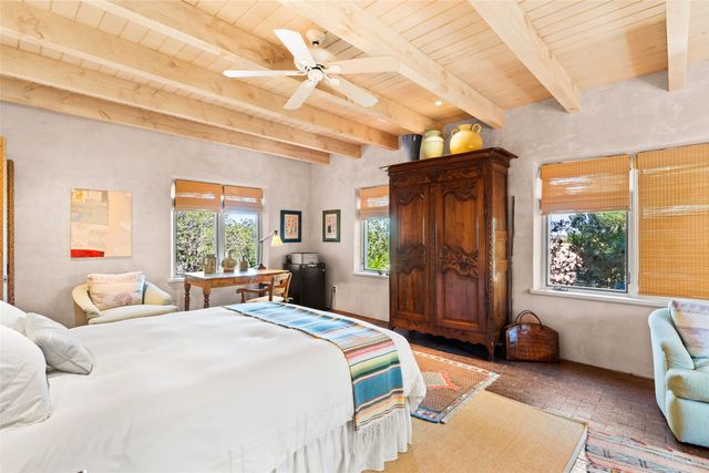 1114 Camino San Acacio, Santa Fe, NM 87505