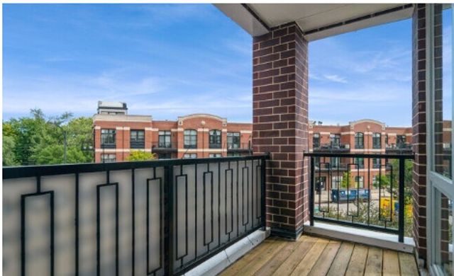 2105 W Caton Street 302, Chicago, IL 60647
