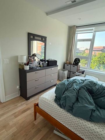 2105 W Caton Street 302, Chicago, IL 60647