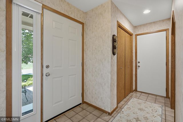 1426 Colleen Avenue, Arden Hills, MN 55112