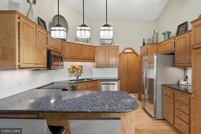 1426 Colleen Avenue, Arden Hills, MN 55112