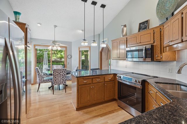 1426 Colleen Avenue, Arden Hills, MN 55112