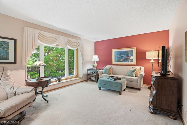 1426 Colleen Avenue, Arden Hills, MN 55112